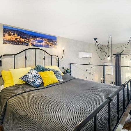 בודפשט Luxury Apartment In The City Center With Parking מראה חיצוני תמונה