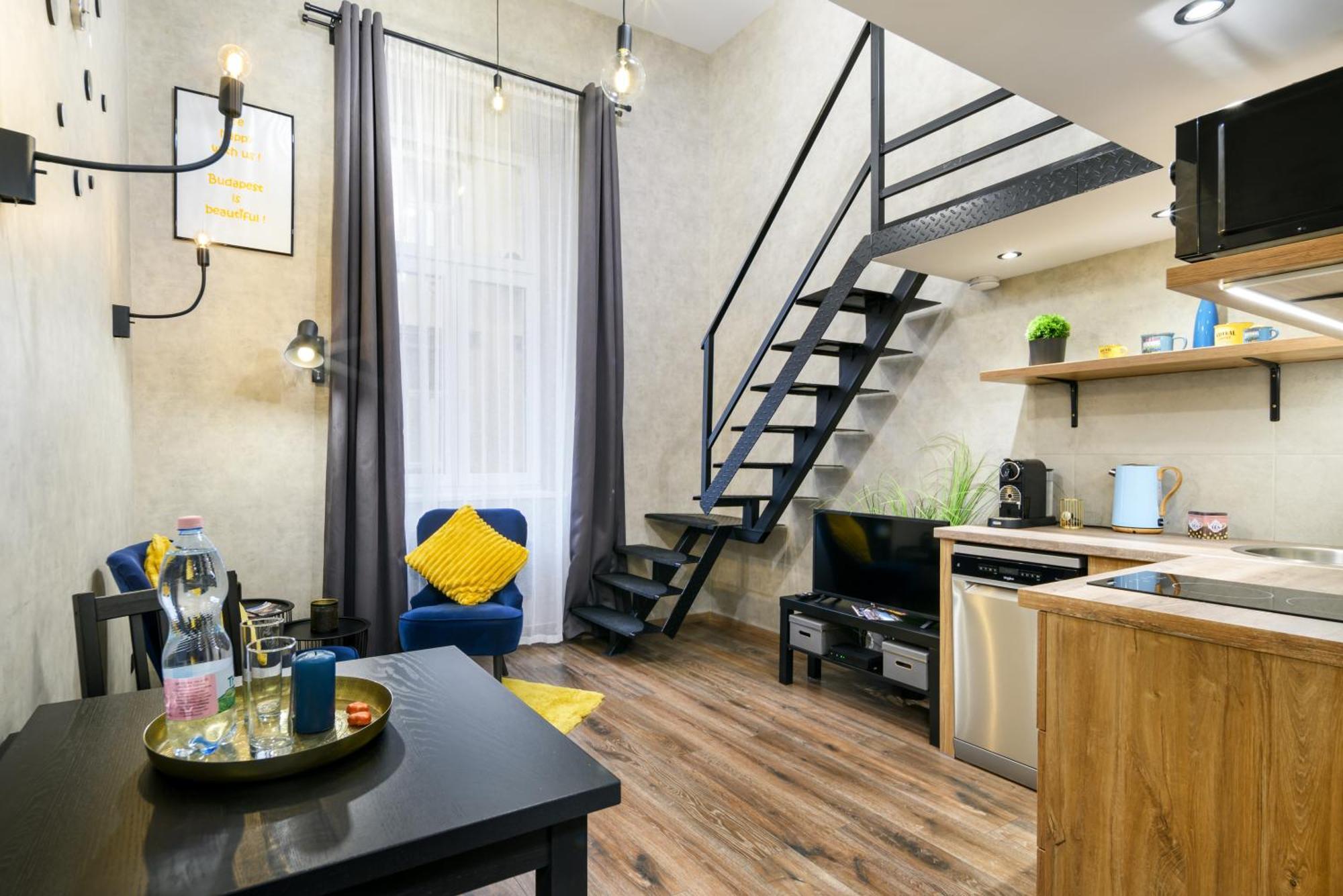 בודפשט Luxury Apartment In The City Center With Parking מראה חיצוני תמונה